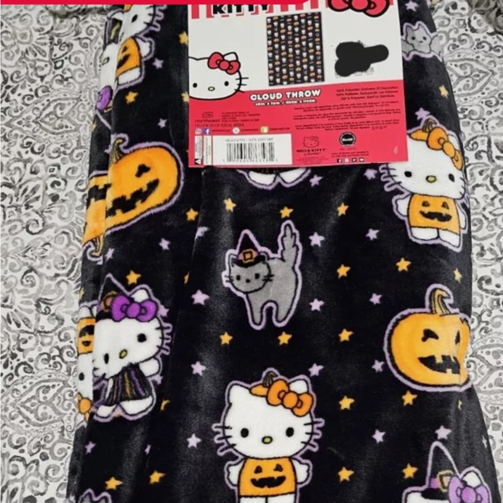 Hello kitty halloween plush throw blanket 2024